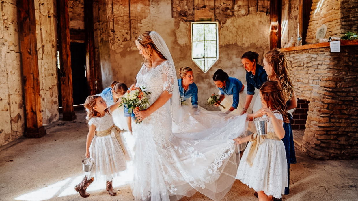 wedding in castle
